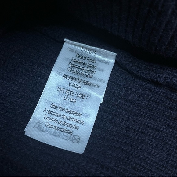 Lacoste NWT 100% Wool Holiday Comic Badge Striped V-Neck Sweater 5 Large - Picture 10 of 13